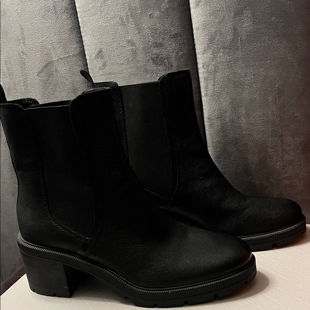 Lucky Brand Black Leather Ankle Boots